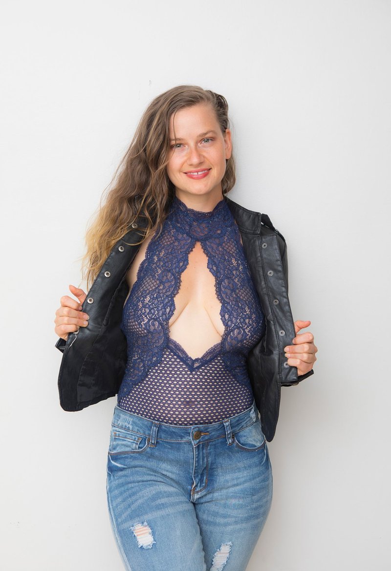 Нина, 31 год, 2 размер груди